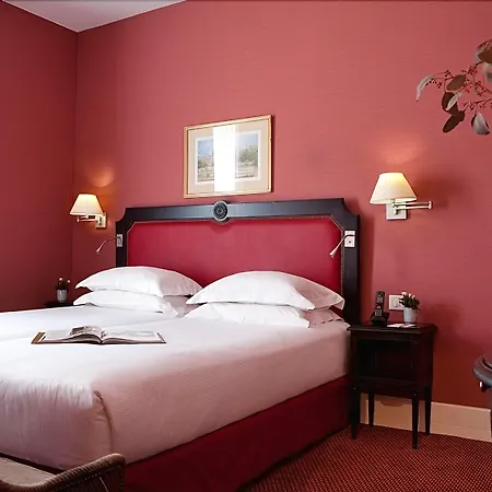 Serotel Lutèce Hotel 4*