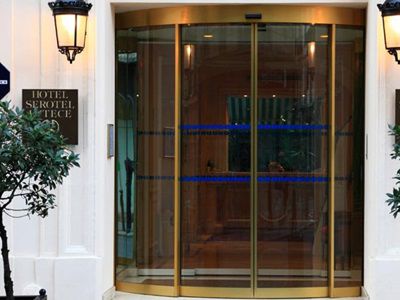 Hotel Serotel Lutèce Parigi