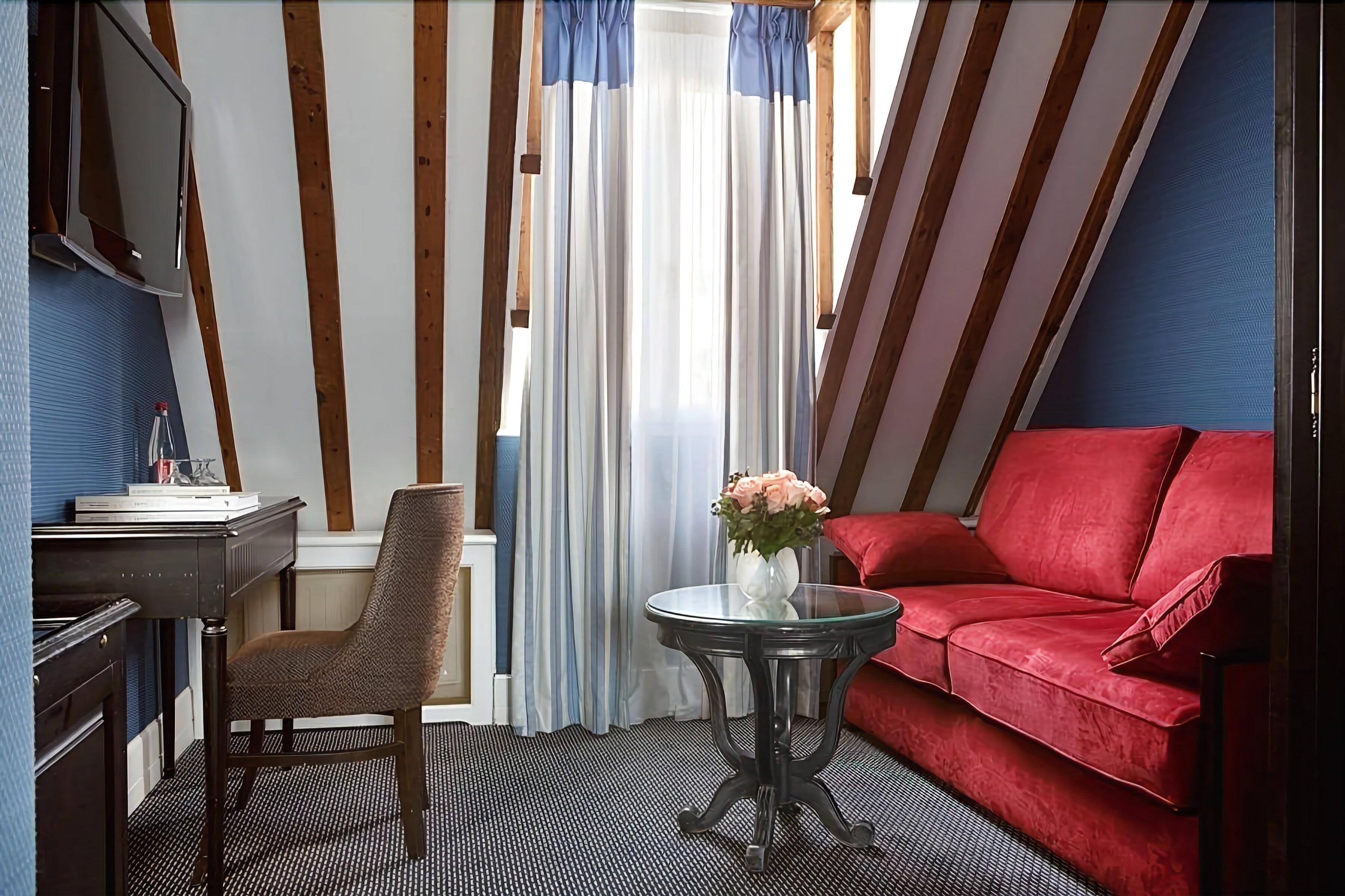 Hotel Serotel Lutèce Parigi